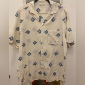 Men’s relaxed button down